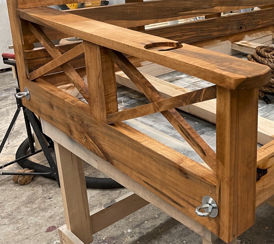 X-sides detail